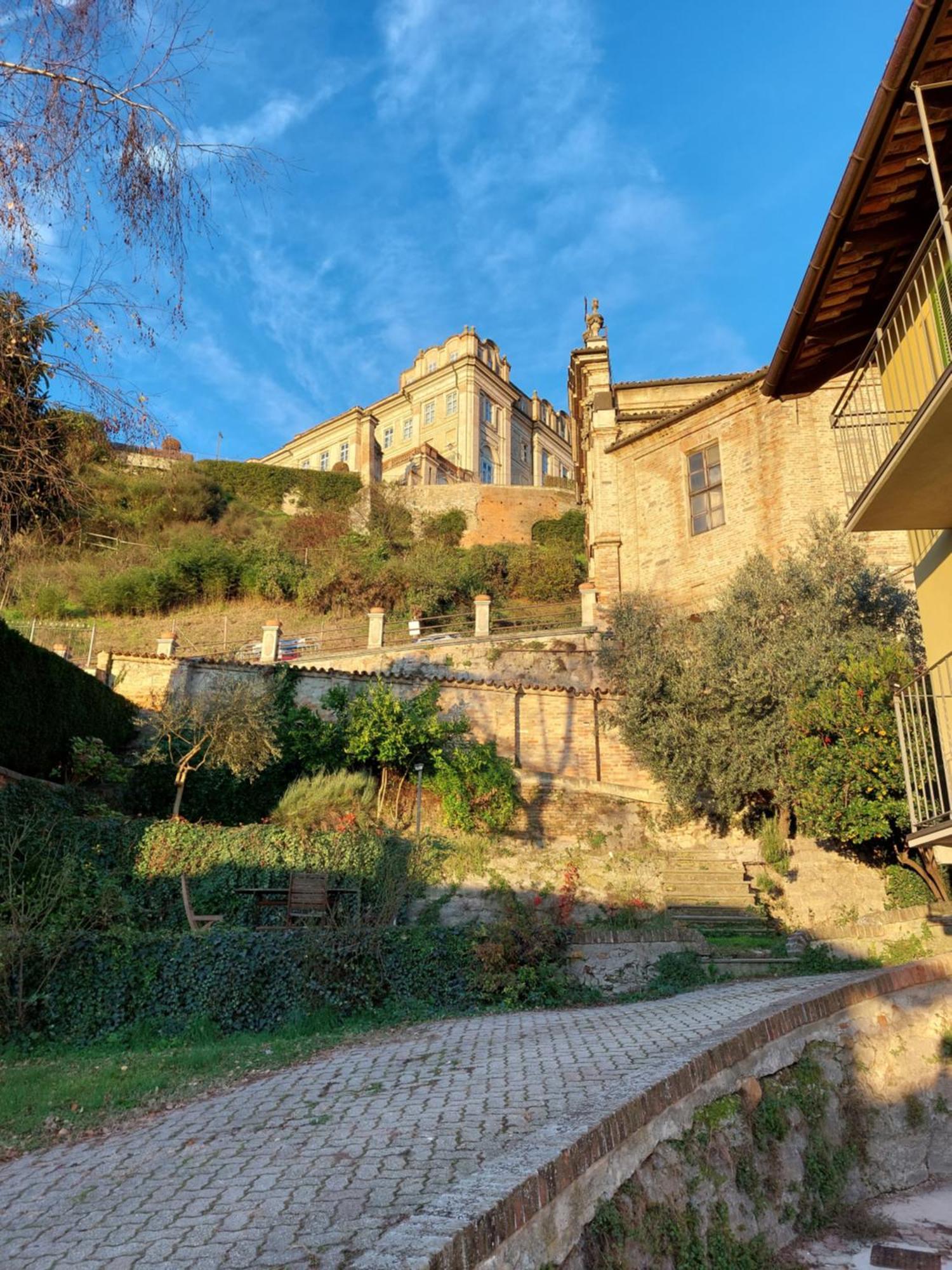 Il Giardino Di Olivia Apartman Guarene Kültér fotó