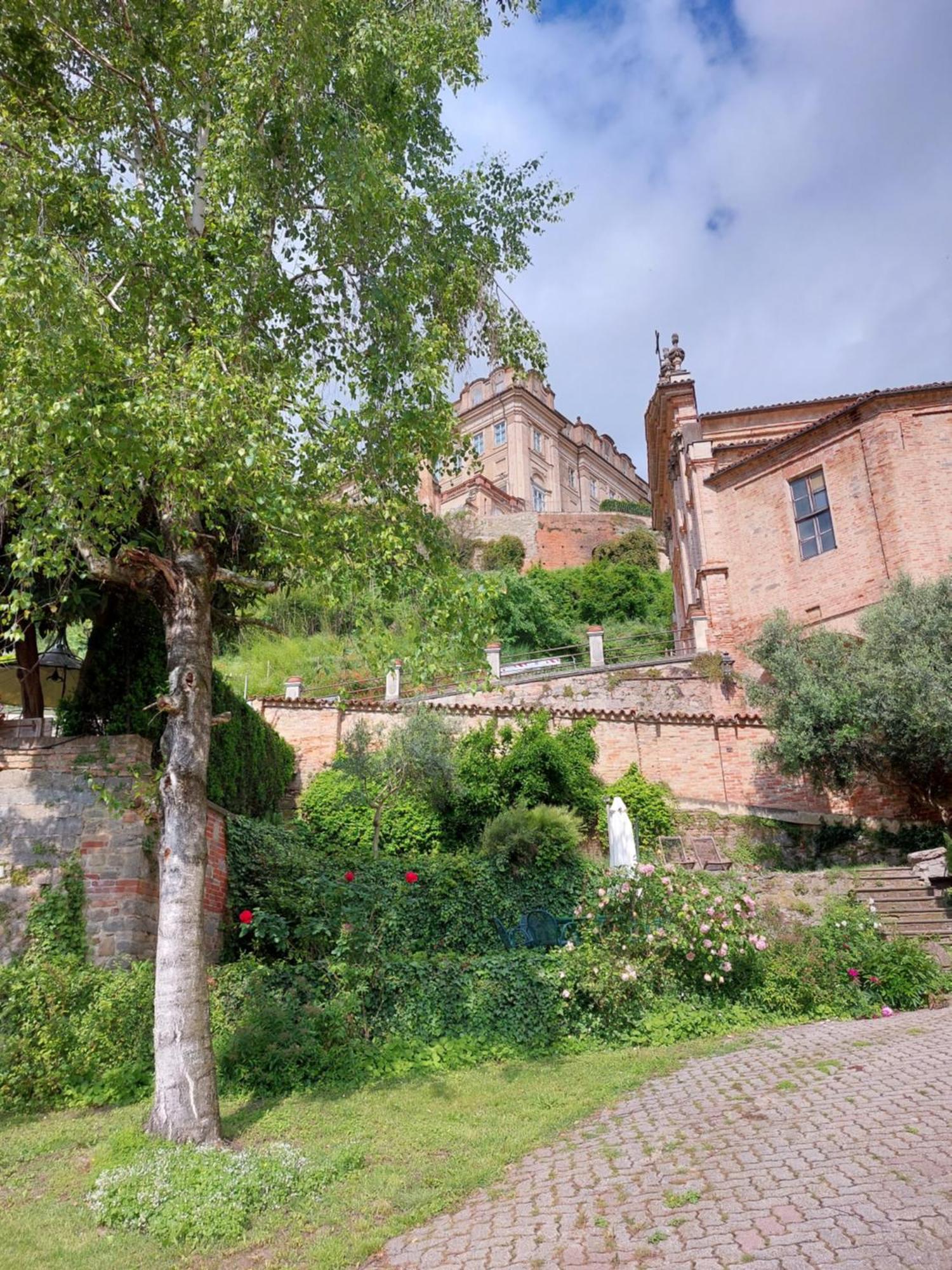 Il Giardino Di Olivia Apartman Guarene Kültér fotó